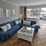 Ruegenferienhaus - Hafen *