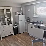 Ruegenferienhaus - Hafen *