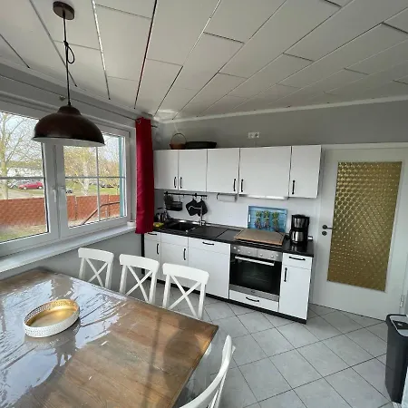 아파트 Ruegenferienhaus - Hafen