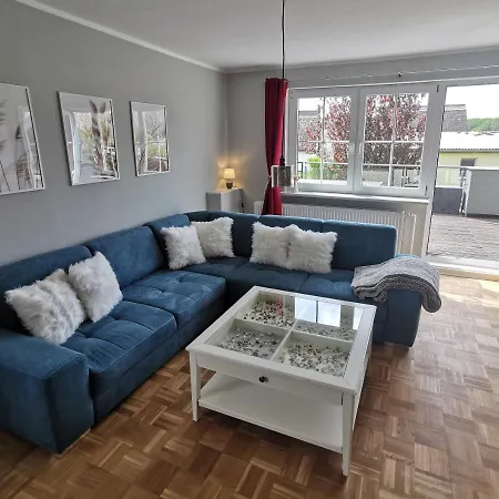 Ruegenferienhaus - Hafen *