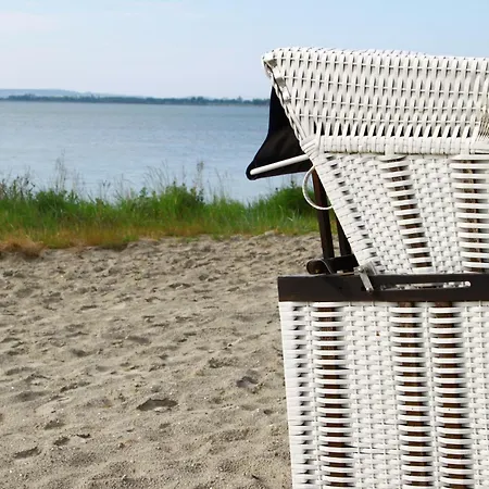 Ruegenferienhaus - Hafen *