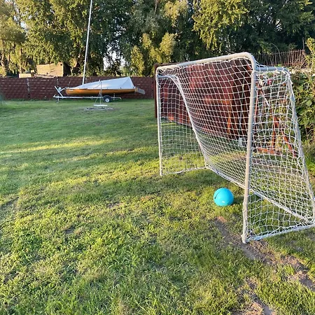 Ruegenferienhaus - Hafen *