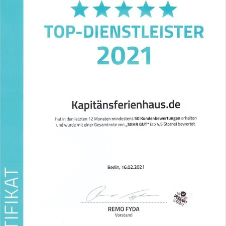 Ruegenferienhaus - Hafen 아파트