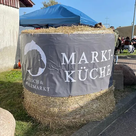 Ruegenferienhaus - Hafen * 샤프로데