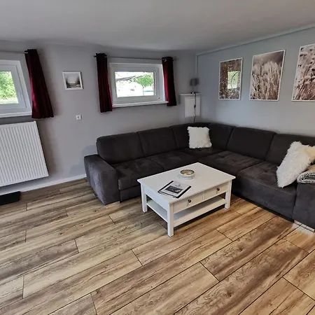 아파트 Ruegenferienhaus - Hafen 샤프로데