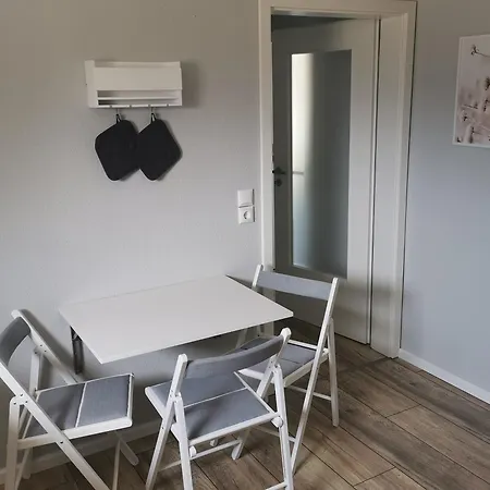 Apartment Ruegenferienhaus - Hafen *